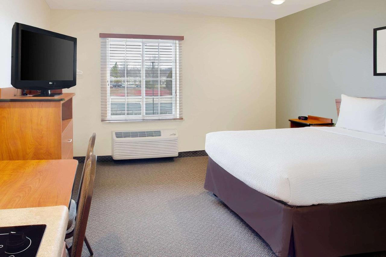 Woodspring Battlefield Park I-66 Hotel